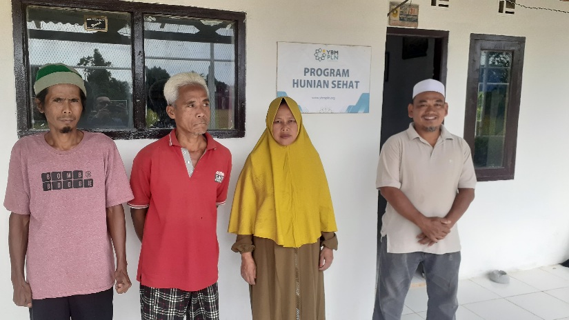 Peduli, Yayasan Bina Sejahtera An Nahdoh dan YBM PLN Renovasi Rumah Warga Desa Jampang yang Tidak Layak Huni