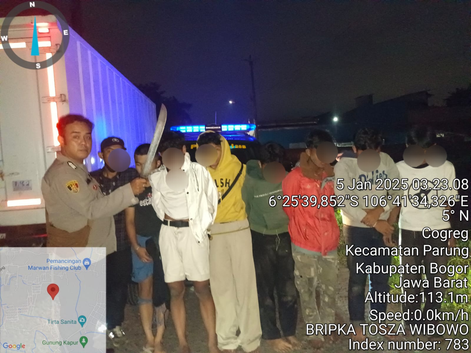 Patroli Polsek Parung Ringkus 8 Anggota Gangster saat Tawuran di Desa Cogreg