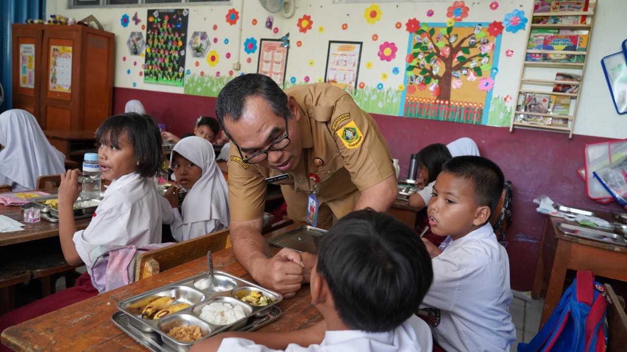 Pemkab Bogor Kembali Gelar Program Makan Bergizi Gratis, Kali Ini di SDN Pajeleran 1 Cibinong