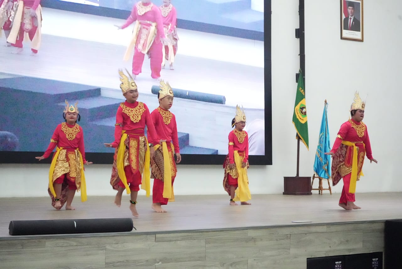 Keren! Tim Kesenian SOIna Meriahkan Pelantikan PWI Kabupaten Bogor Periode 2024-2027