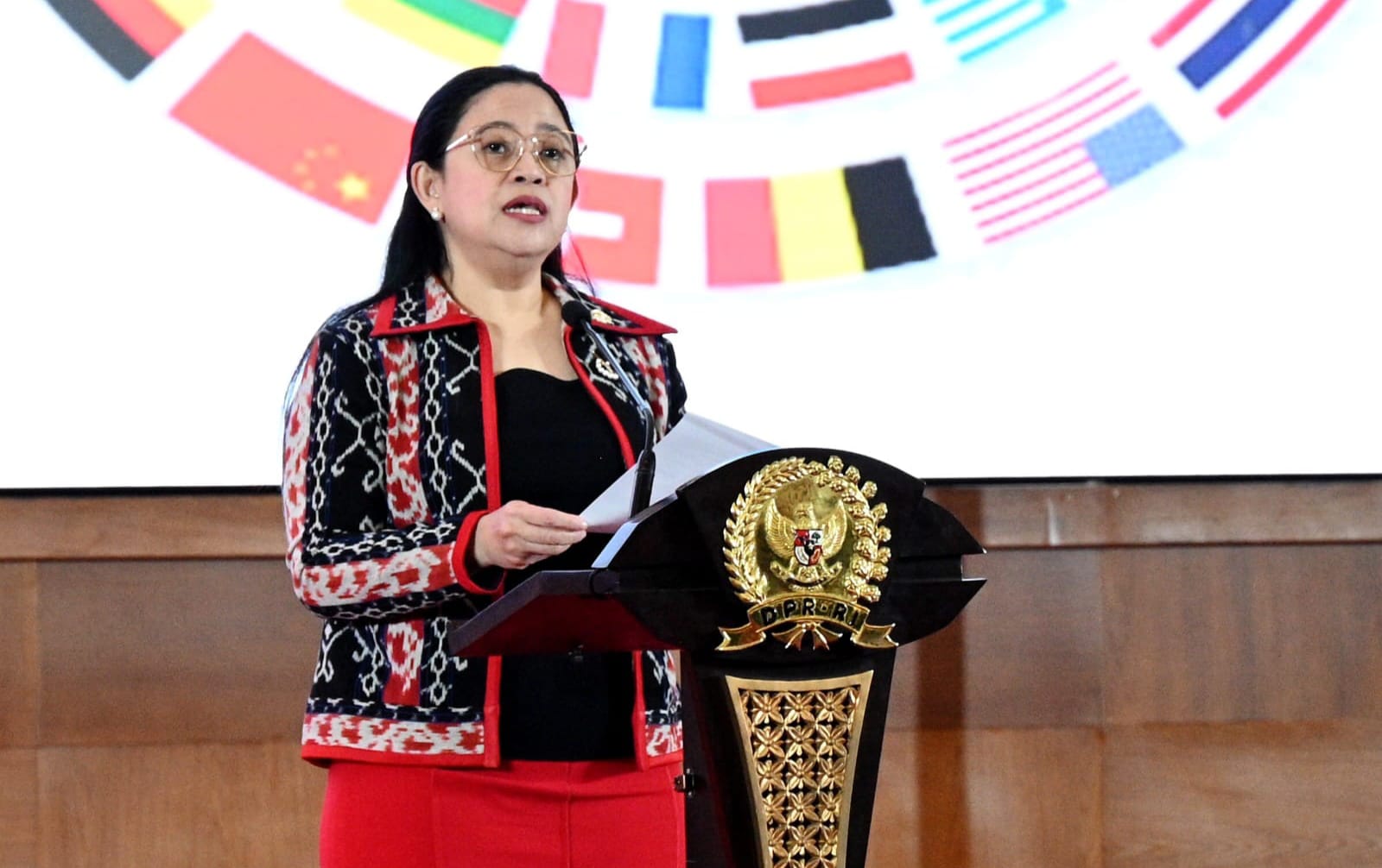 Puan Maharani Minta Masyarakat Beri Kesempatan Pemerintah Sempurnakan Program Makan Bergizi Gratis