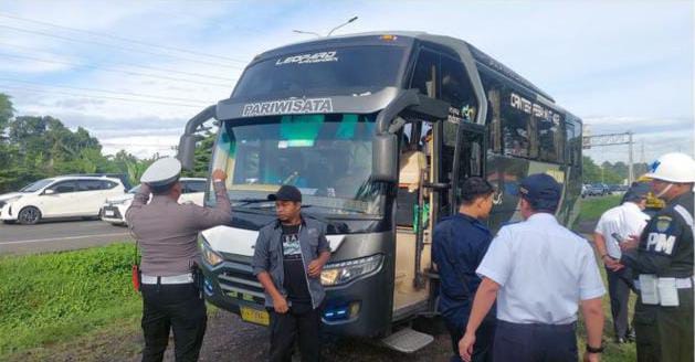 Gelar Ramp Check di Jalur Puncak, 16 Kendaraan Kena Tilang Polres Bogor