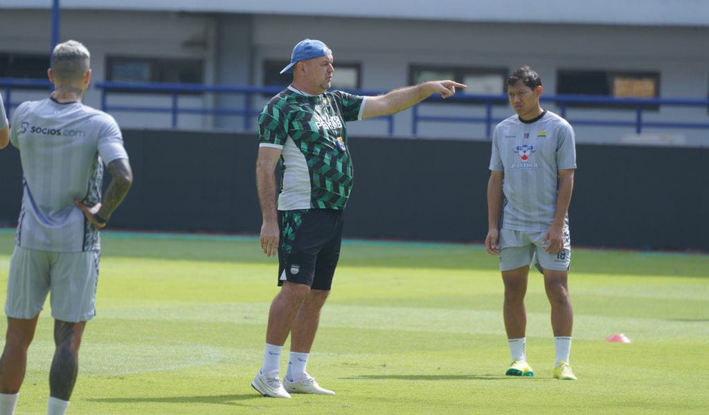 Bojan Hodak Tak Anggap Enteng PSIS
