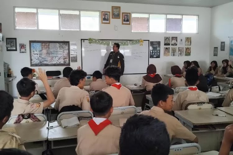 Bakal Dibangun Tahun 2025, Orang Tua Siswa SMPN 3 Kemang Ngaku Senang