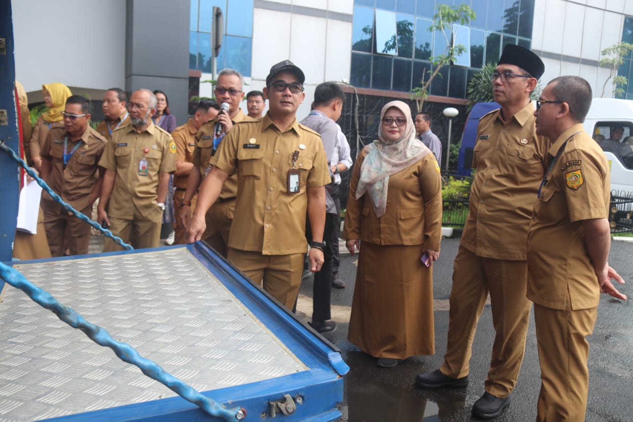 Pastikan Perawatan Optimal Demi Peningkatan PAD, Sekda Ajat Cek Kendaraan Operasional Bappenda