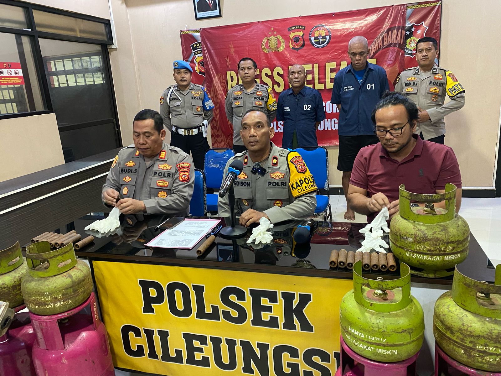 Ratusan Tabung Gas Elpiji Oplosan Diamankan Polisi di Cileungsi, 3 Pelaku Ditangkap dan 3 Lainnya DPO