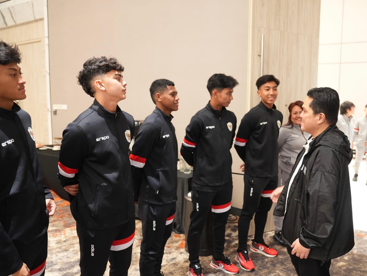 Erick Thohir Targetkan Timnas Indonesia U-17 Lolos Piala Dunia 2025