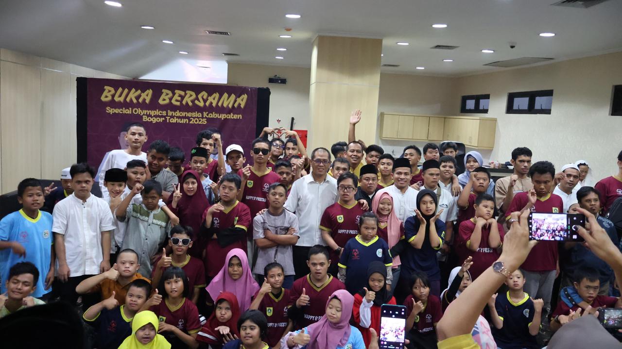 Sambil Bukber, SOIna Kabupaten Bogor Berikan Uang Pembinaan kepada Atlet