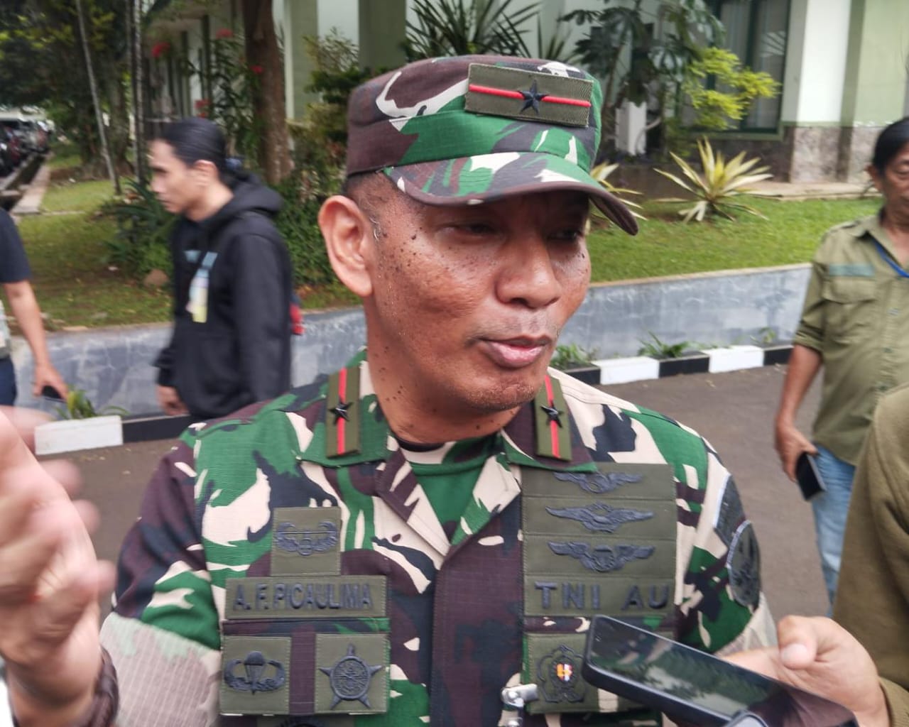 Pantau Arus Mudik 2025 di Bogor, Lanud Atang Sendjaja Terjunkan 8 Helikopter