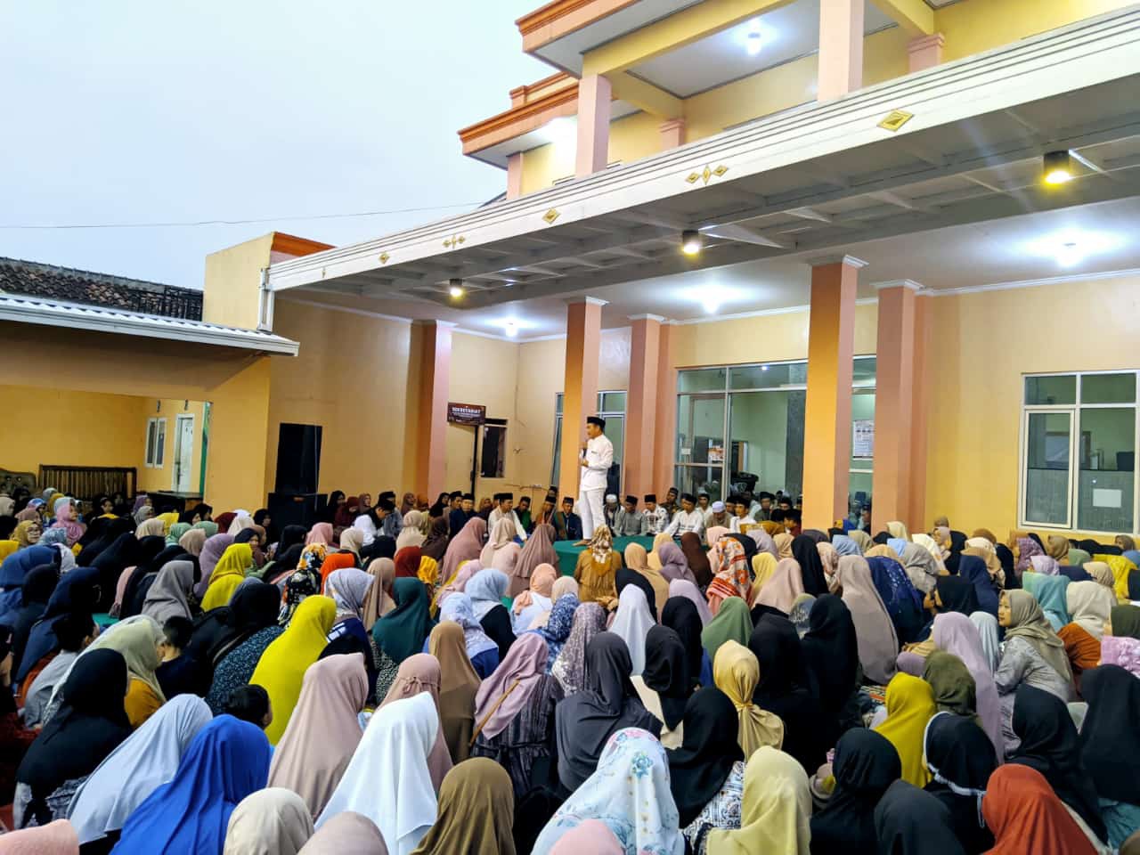 Jadi Agenda Tahunan, Begini Cara Pemdes Kemang Berburu Pahala di Bulan Suci Ramadhan