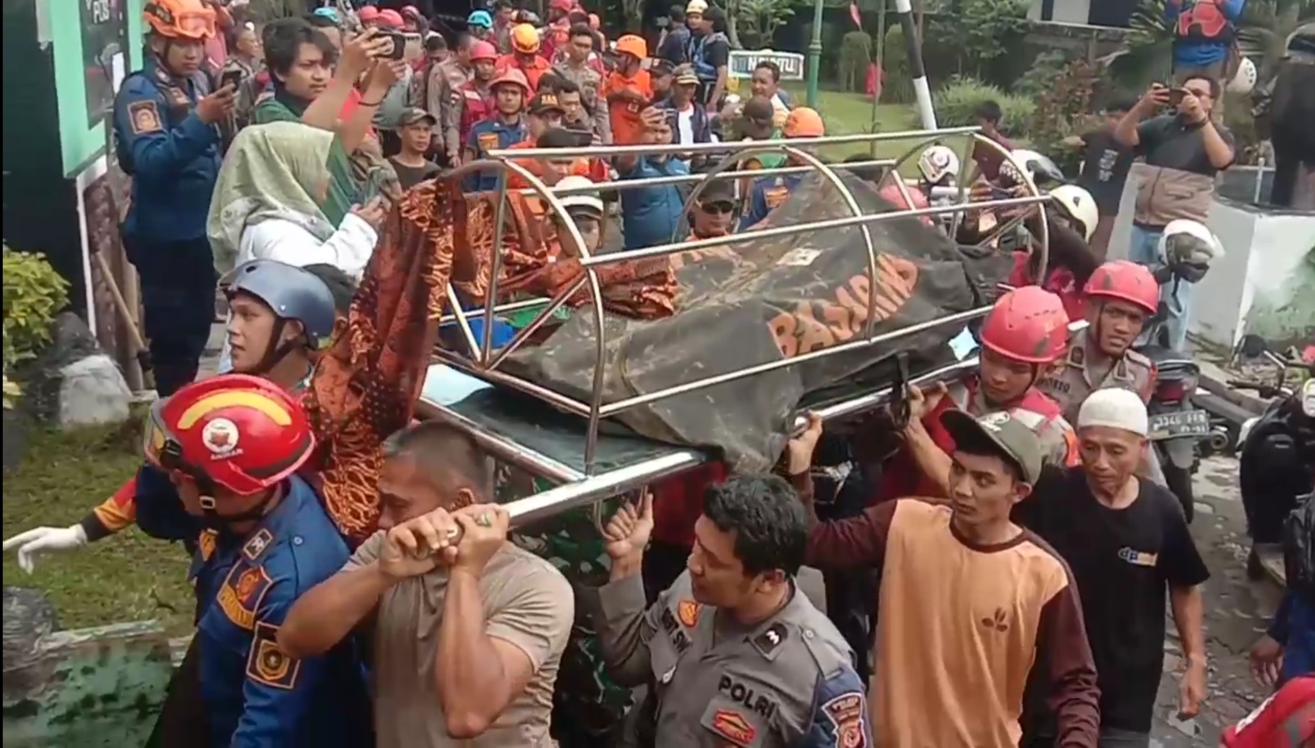 Korban Hanyut Banjir Bandang di Cisarua Ditemukan dalam Keadaan Meninggal Dunia