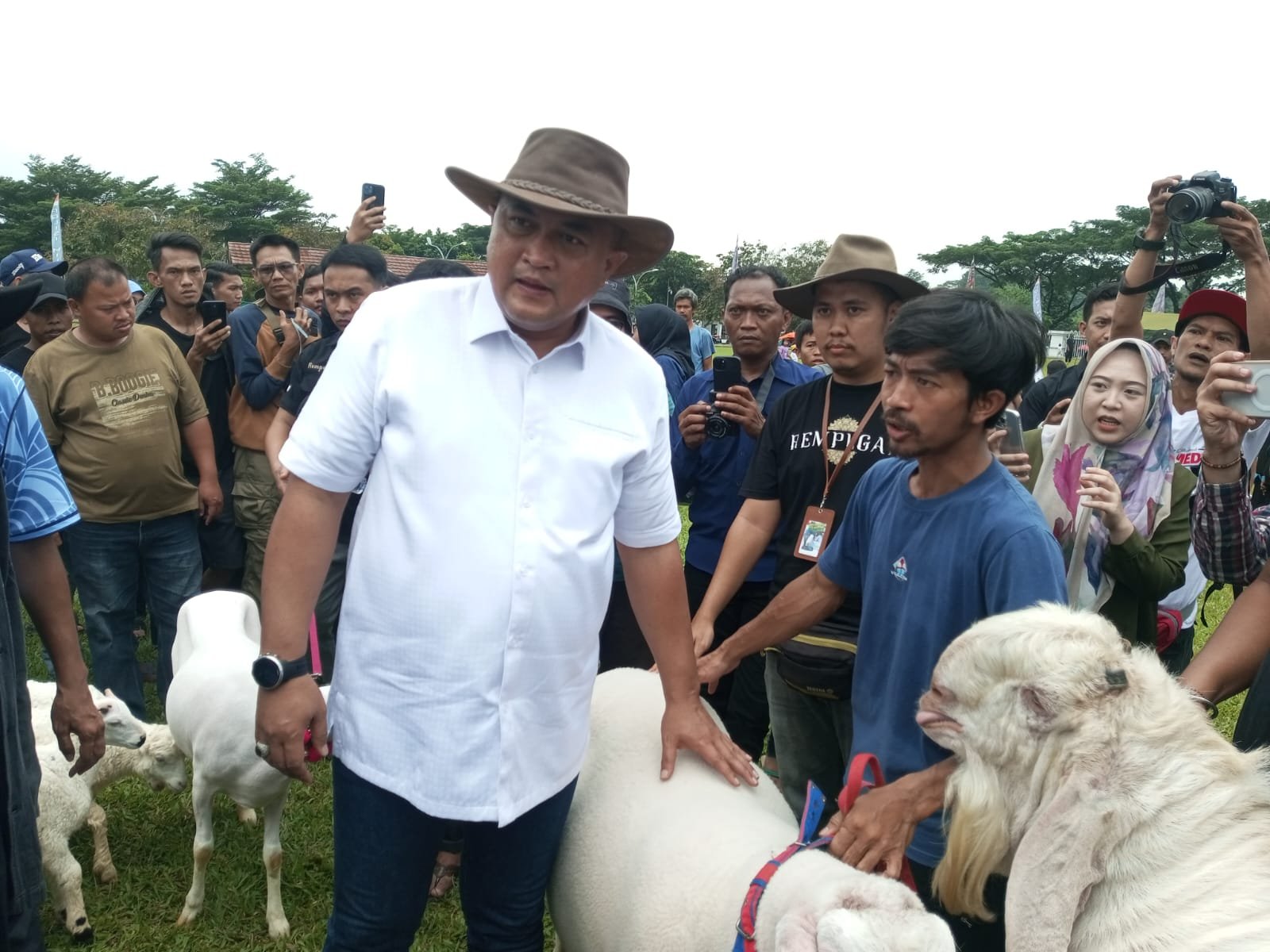 HUT TNI-AU ke-79, Bupati Rudy Susmanto Apresiasi Kontes Domba dan Kambing di Pakansari