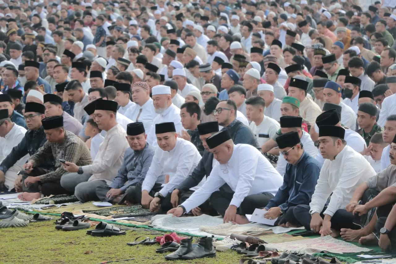 Ketua DPRD Sastra Winara Ajak Warga Merajut Kebersamaan Menuju Bangsa yang Rukun di Momen Hari Raya Idul Fitri 1446 H