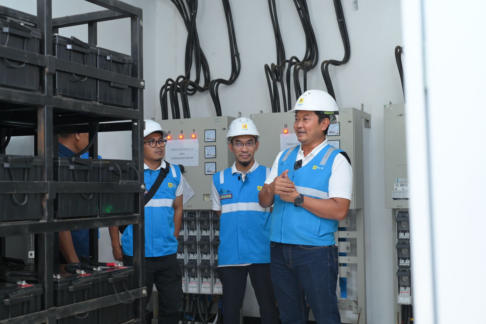 Pastikan Listrik Aman saat Idul Fitri, GM PLN Jawa Barat Kunjungi Gardu PRB Kediaman Presiden RI