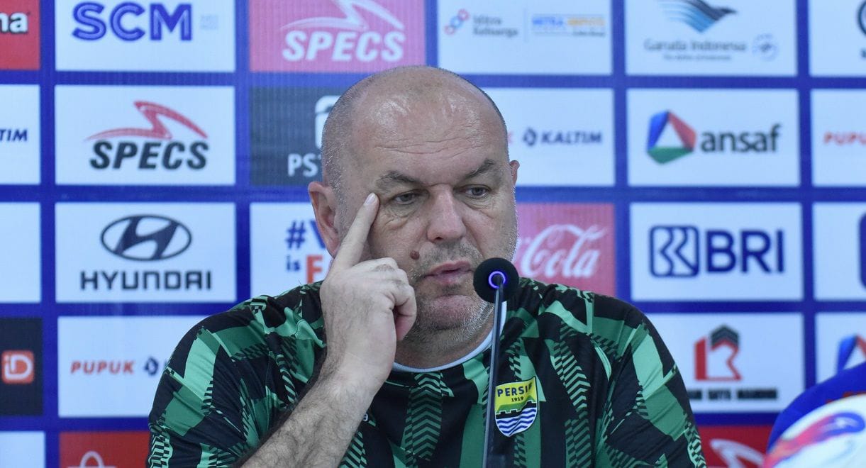 Kondisi Tim Tidak Ideal, Bojan Hodak Tetap Bidik Hasil Maksimal