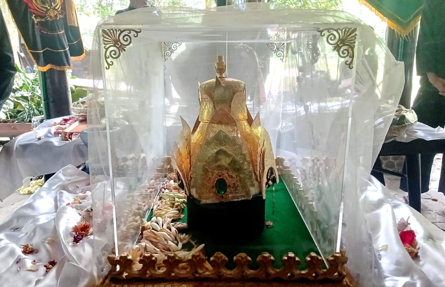 Kirab Mahkota Binokasih di Talaga Warna Puncak Bogor: Simbol Sejarah Kerajaan Pajajaran dan Galuh