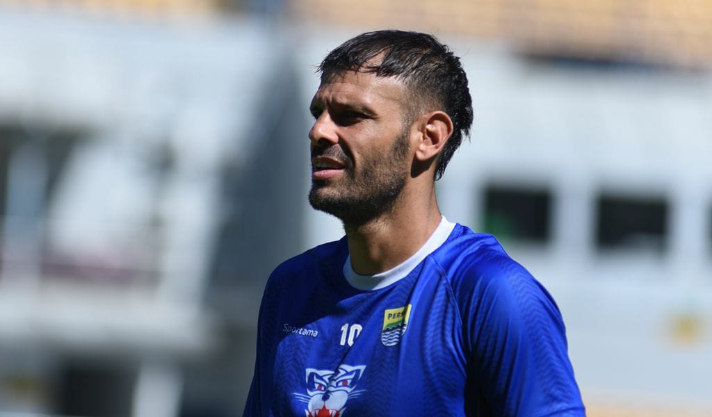 Tyronne del Pino Ambisi Bawa Persib Juara