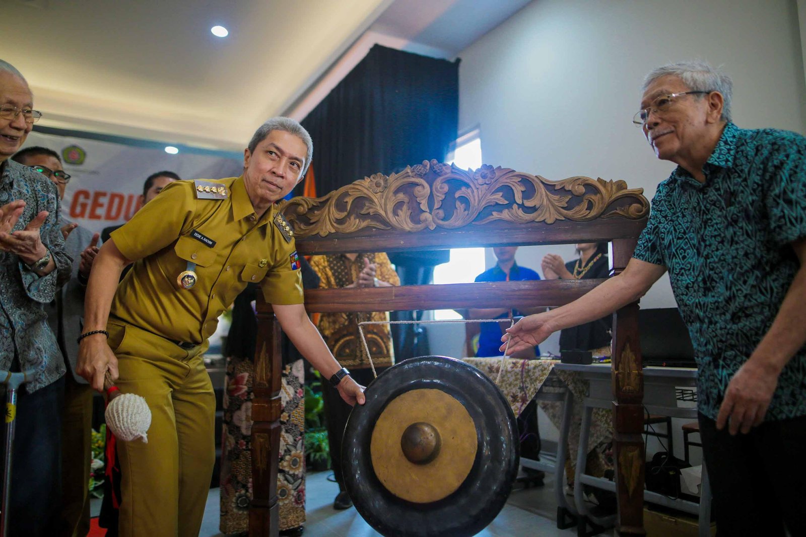 Dedie Rachim Dorong Lulusan SMK Kesatuan Siap Bersaing di Tingkat Global