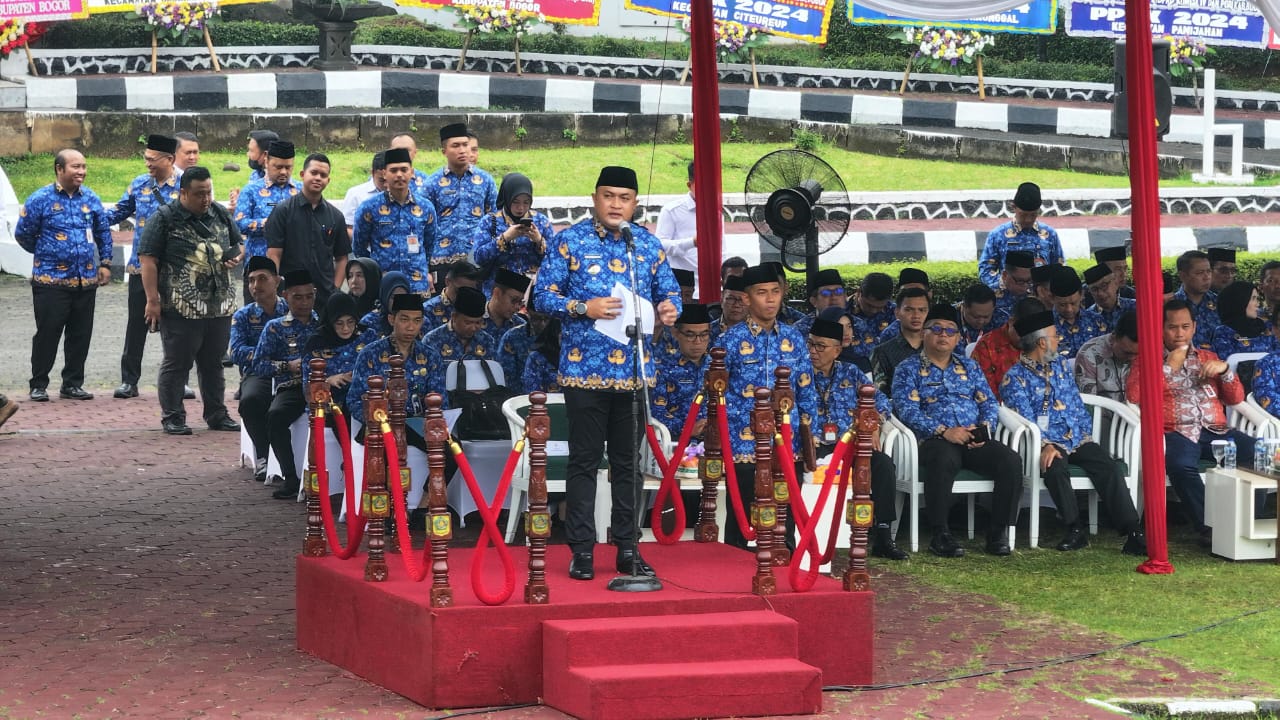 Sambut Kirab Mahkota Binokasih, Bupati Rudy Susmanto Minta ASN Kabupaten Bogor Pakai Baju Adat Sunda