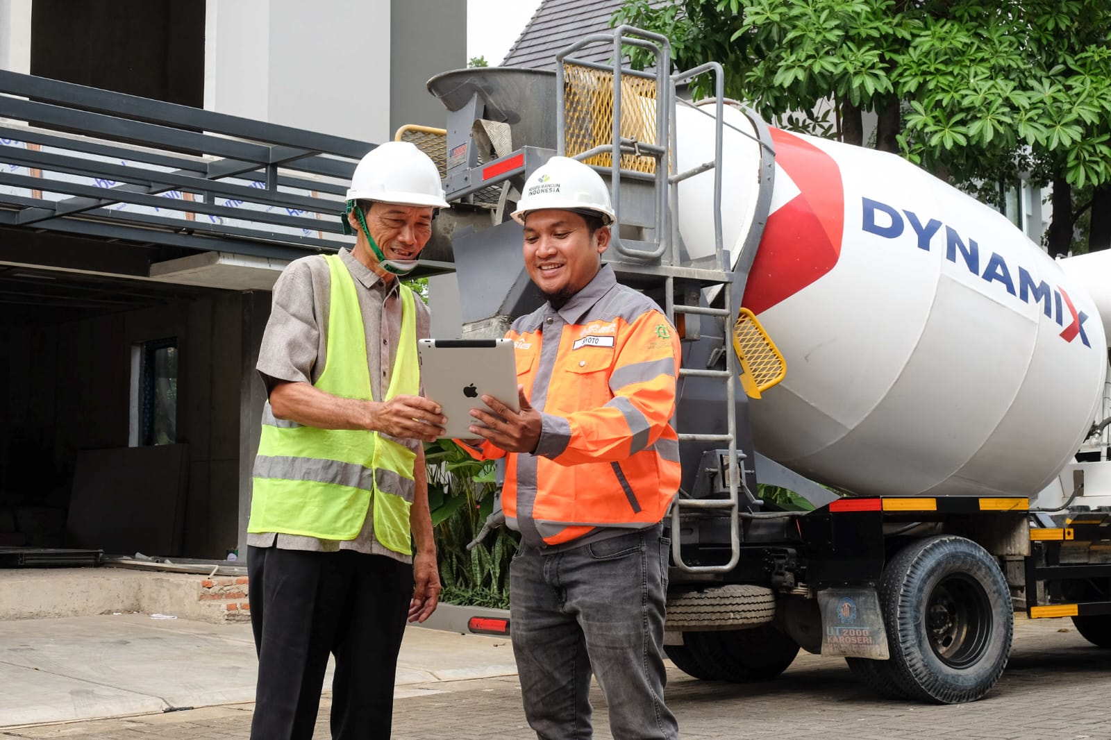 Ditengah Tantangan Industri, Solusi Bangun Indonesia Tunjukkan Resiliensi