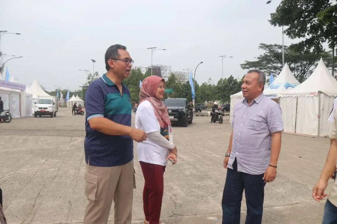 Pastikan Semua Tenant Siap, Sekda Ajat Cek Lokasi Pelaksanaan Kabogorfest 2025 di Stadion Pakansari
