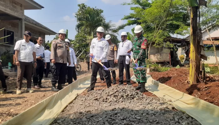 Wujudkan Jalan Terintegrasi, Pemdes Tegal Bangun 2 Akses Jalan untuk Kendaraan Roda 4