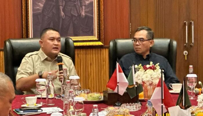Bupati Rudy Susmanto Gandeng Pegiat Lingkungan Membangun Hutan Kota di Kabupaten Bogor