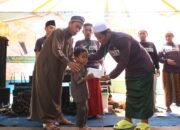 Peringati 10 Muharram, Organisasi Pemuda Sipeureup Santuni Anak Yatim dan Jompo