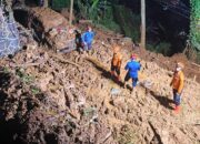 5 Orang Tertimbun Longsor di Villa Cisarua, 2 Belum Ditemukan