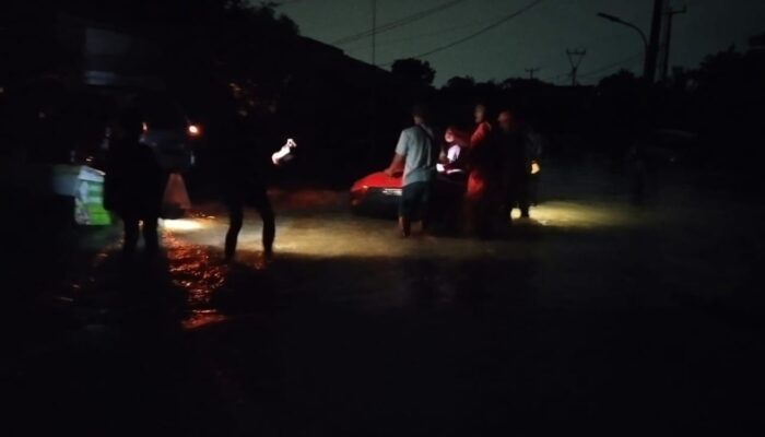 Banjir Setinggi 120 Cm Rendam 230 Unit Rumah di Klapanunggal, Sebagian Warga Mengungsi