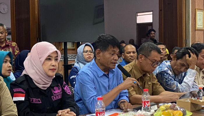 Kades Dayeuh Jamhali BJ Soroti Mandeknya Pembangunan Jalan Akibat Lahan Yayasan, Minta Dewan Turun Tangan