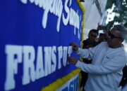 Walikota Bandung Susun Nama Frans Putros dalam Wilujeng Sumping di Karangan Bunga