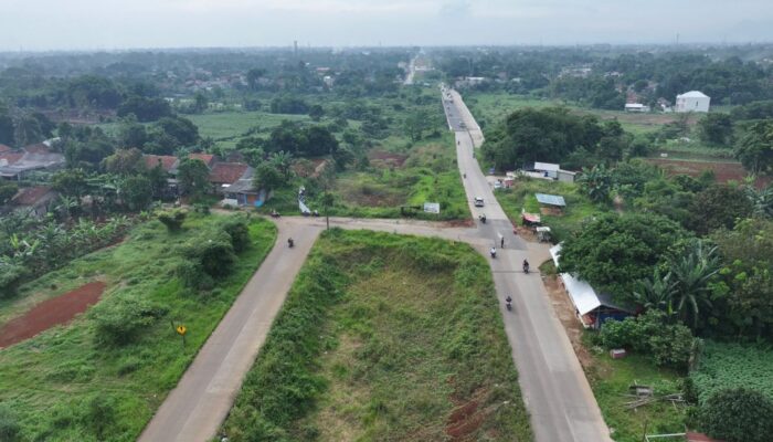 Bupati Rudy Susmanto Lanjutkan Pembangunan Jalan Bomang, Target Rampung 2025