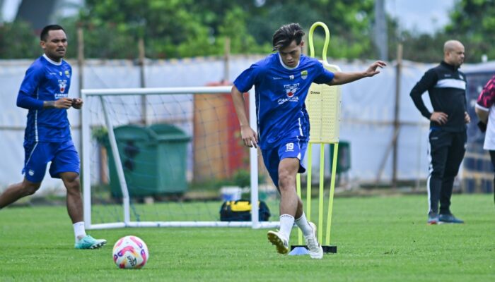 Persib Bandung Boyong 24 Pemain TC di Thailand