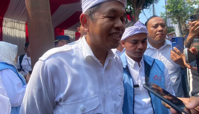 Gubernur Jabar Targetkan Tuntaskan Longsor di Gunung Putri dalam Sepekan