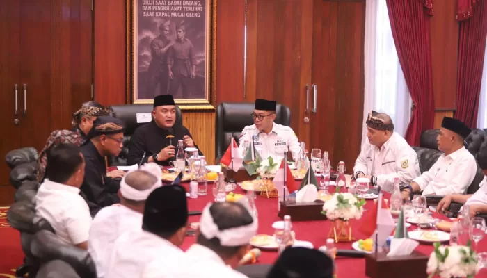 Bupati Rudy Susmanto ke APDESI: Kita Ini Sejatinya Satu Kesatuan, Harus Seirama