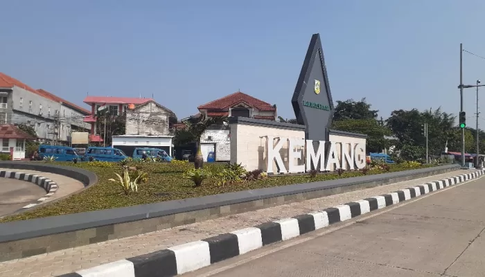 Tugu Kemang Kini Lebih Estetik Usai Pembongkaran Billboard, Warga Ucapkan Terima Kasih