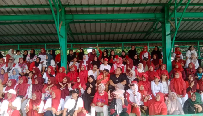 Senam Bareng Setiap Minggu, Keluarga Junaidi Samsudin Ajak Kaum Ibu Hidup Sehat dan Bahagia di Cileungsi