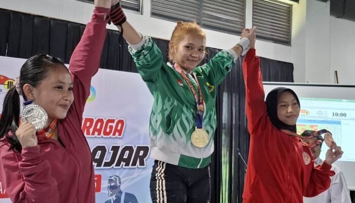 Lifter PPOPM Kabupaten Bogor Berjaya di Invitasi Nasional Angkat Besi 2025