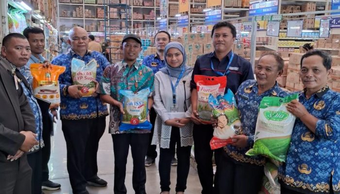 Cegah Peredaran Beras Oplosan, Pemkab Bogor Lakukan Pengawasan Langsung ke Toko Modern