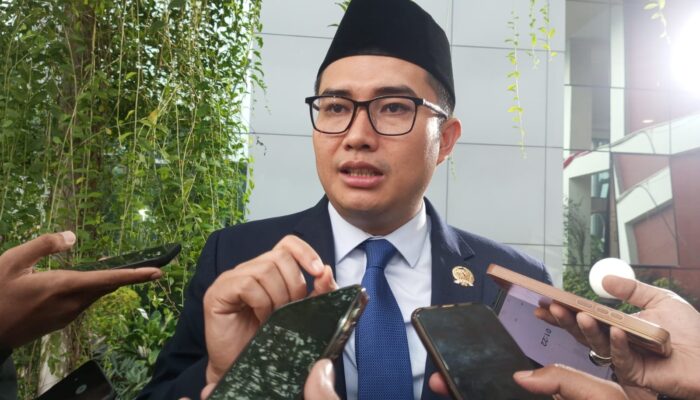 Perda Drainase Ditetapkan, Ketua DPRD Sastra Winara Harapkan Banjir Teratasi