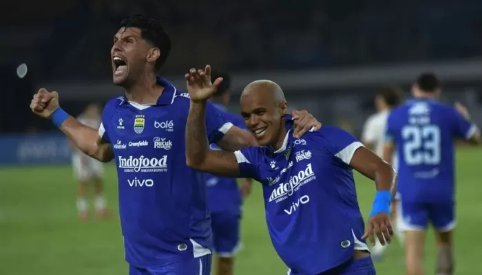 Gol Cantik Wiliam Marcilio Menambah Sukses Pesta Biru Persib Bandung