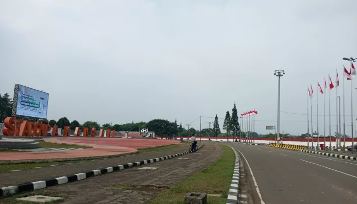 Usai PKL Ditata, DLH Kabupaten Bogor Klaim Kawasan Stadion Pakansari Bersih dari Sampah