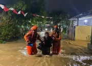 Sungai Cibeteung Meluap, 500 Warga Kemang Terendam Banjir