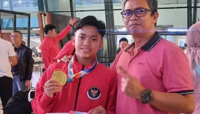 ASN Pemkab Bogor Ini Bangga Anaknya Bisa Harumkan Merah Putih di Kancah Karate International