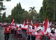 8.500 Orang Ikuti Kirab Bendera Merah Putih Sepanjang 600 Meter di Cibinong