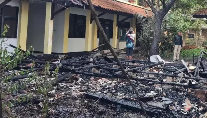 Kebakaran Landa Kampus IPB Dramaga, 1 Unit Bangunan Hangus Terbakar