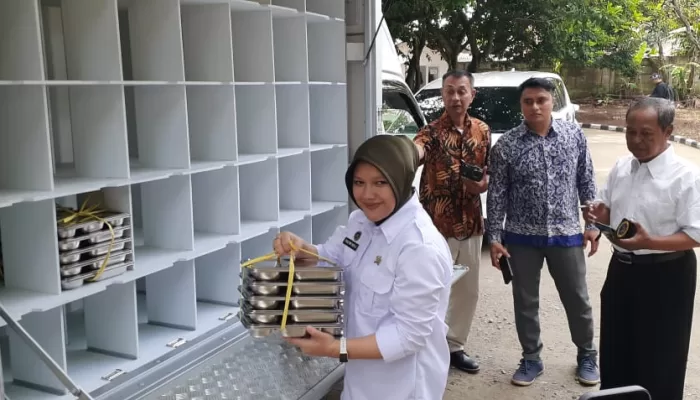 Dapur Kedua Program MBG Resmi Diluncurkan di Kecamatan Kemang, Disambut Antusias Anak-Anak