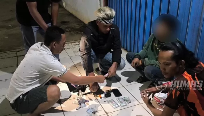Polisi Temukan 218 Butir Tramadol dalam Tas Pria di Cileungsi yang Ngefly