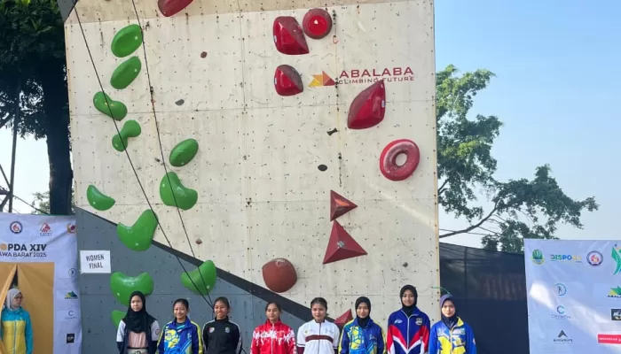 Climber Kabupaten Bogor Zahwa Sabet Medali Lead Perorangan Putri di Popda Jabar